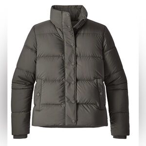 Patagonia women’s silent down Puffer Jacket Size S